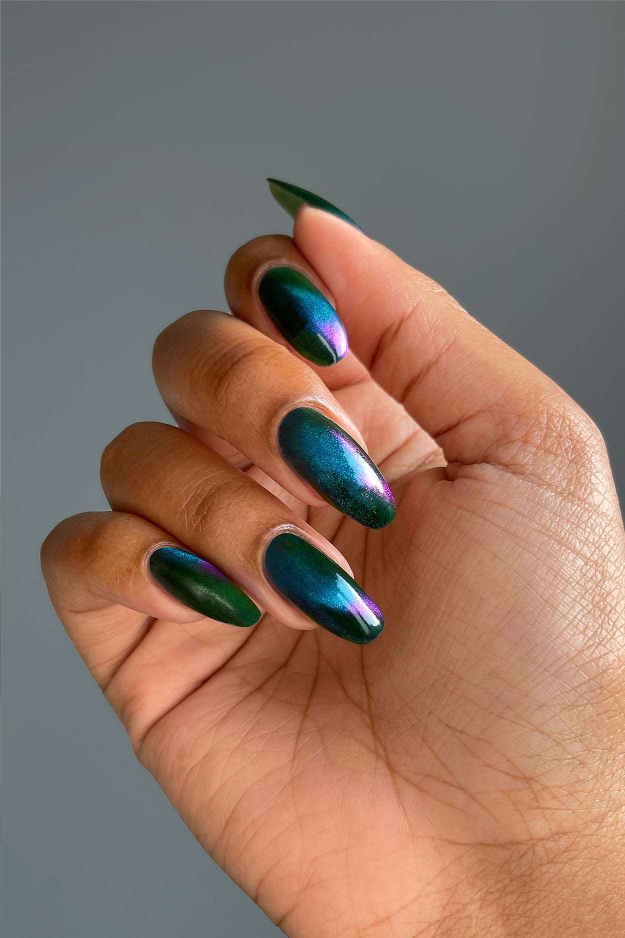 Cirque Colors- Mobius Green Magnetic Nail Polish | ILMP