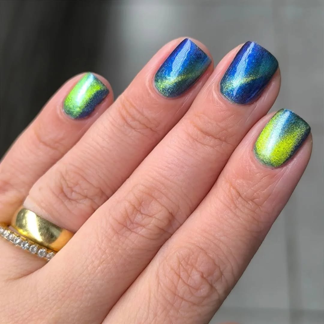 2025 Neon Teal Shadow Nails That Shine
