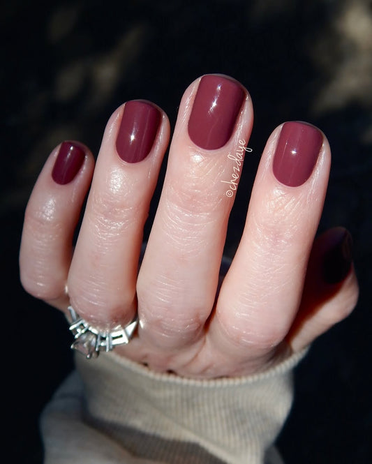 Essie- Angora Cardi I Love My Polish