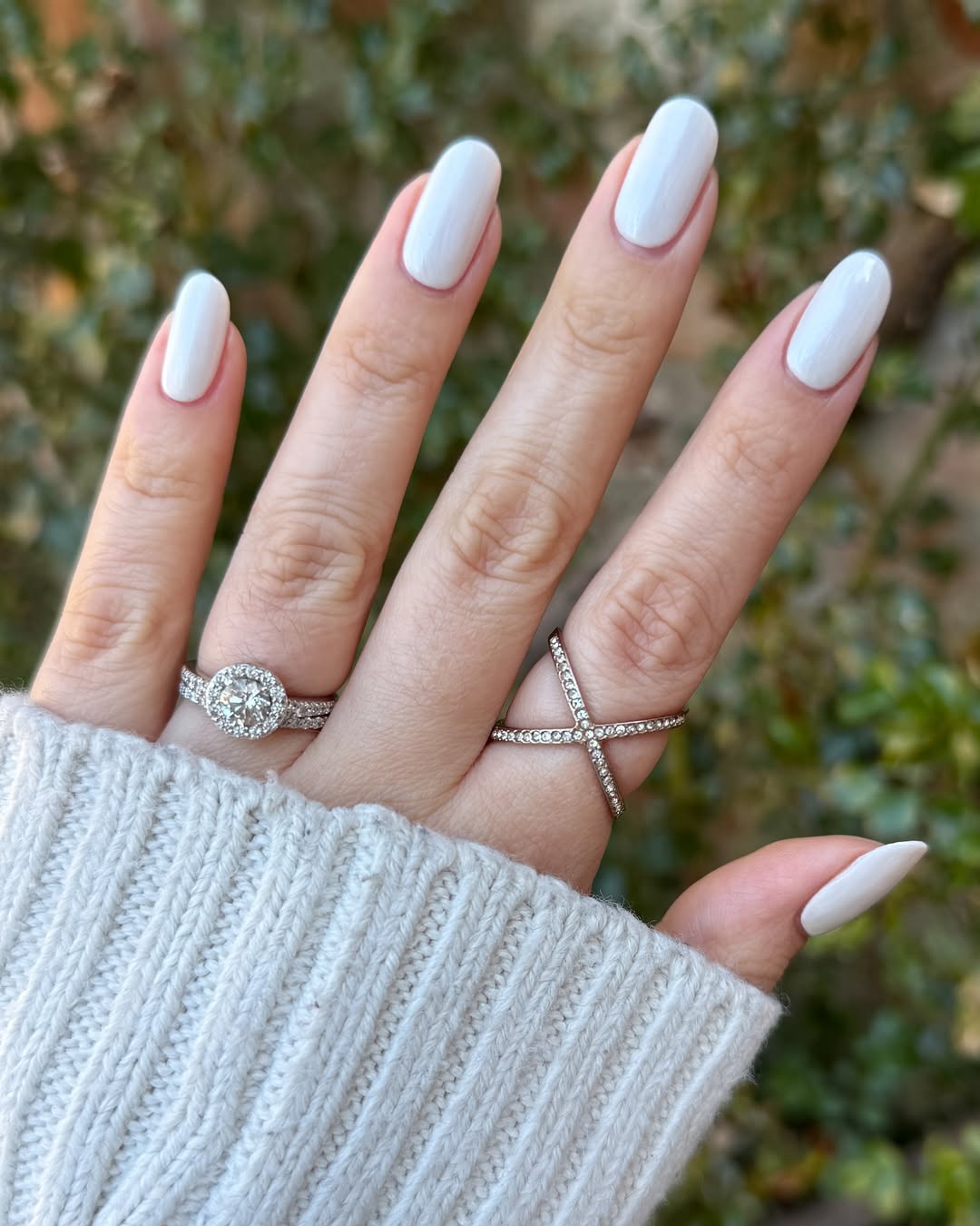 Essie Gel Couture -First Fitting I Love My Polish