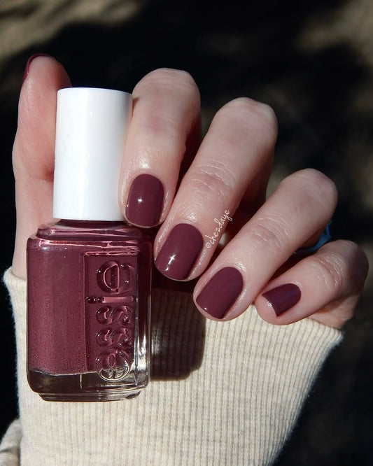 Essie- Angora Cardi I Love My Polish
