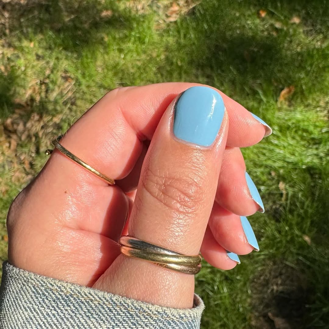 Essie Meet- Tu-lips Touch I Love My Polish