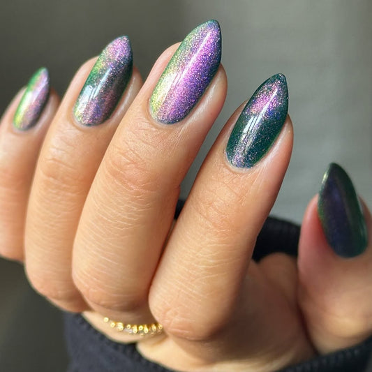 Royla Lee | Feathered Illusion I Love My Polish